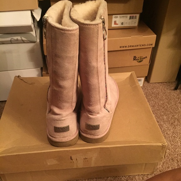 UGG ^sold^ - Picture 4 of 4