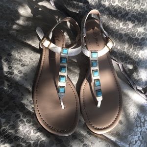Ellen Tracy white and turquoise sandals size 9