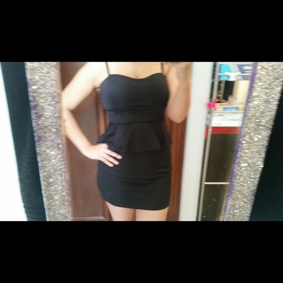 Dress - Picture 1 of 1