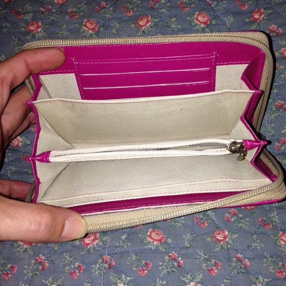 Wallet - Picture 2 of 2