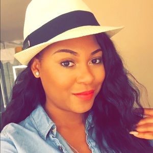 Meet your Posher, Amber