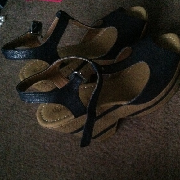 I'm to tall, clumsy, etc. #NeverWorn - Picture 3 of 3