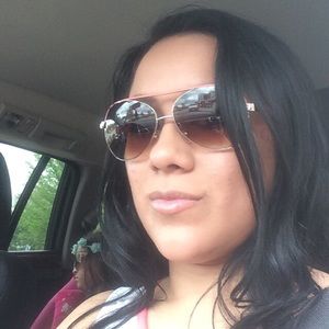 Meet your Posher, Marisol