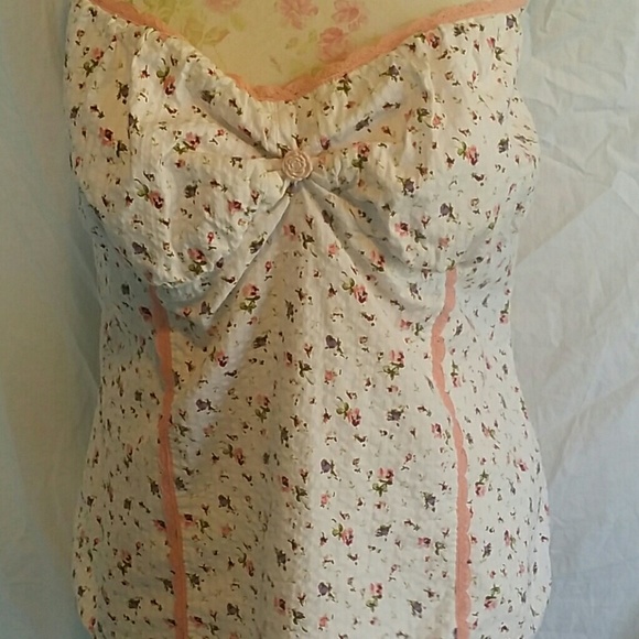 Top - Picture 3 of 4