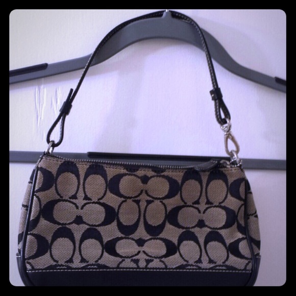 Coach Handbags - Authentic Coach Purse/Wristlet