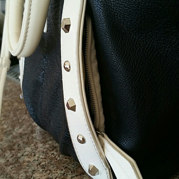 adorable handbag - Picture 2 of 4