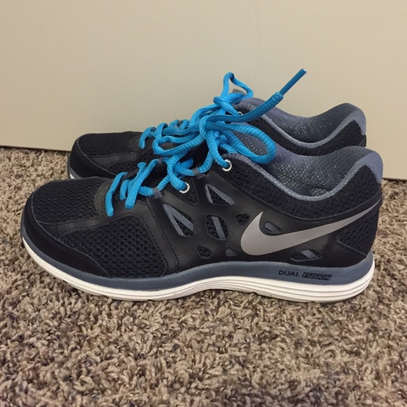 Women's Nike Duel Fusion Lite Shoes