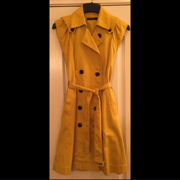 Trench-Style Dress - Picture 2 of 4