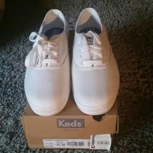 SOLD.....,....Keds Canvas Tennis Shoes