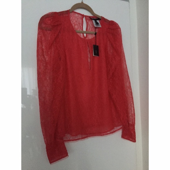 SUPER SEXY BCBG LACE BLOUSE