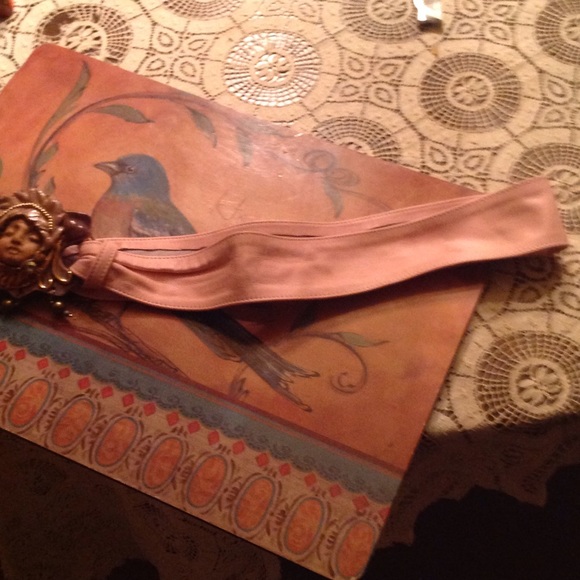 Gorgeous pink leather face belt. REDUCED - Picture 2 of 3