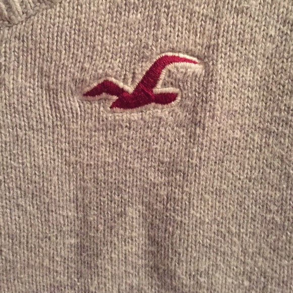 Holister sweater