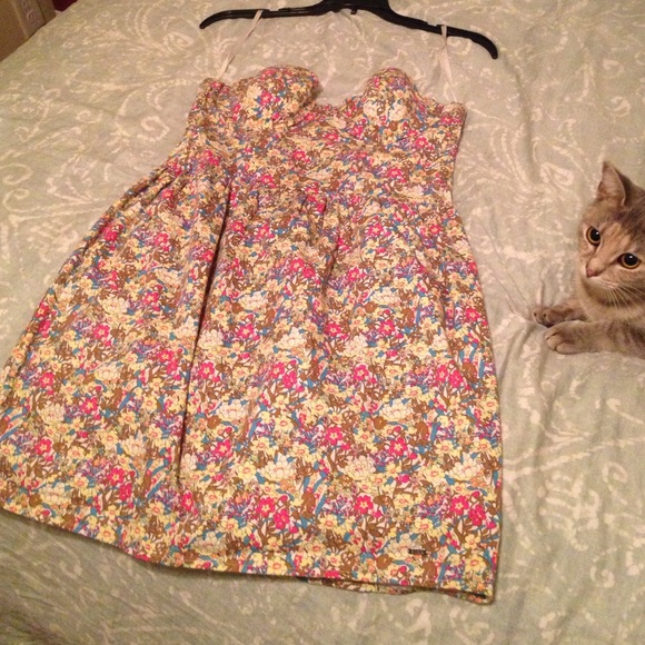 PINK by Victoria's Secret Strapless dress