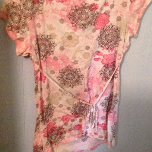 Cute top(((((SOLD)))) - Picture 2 of 2