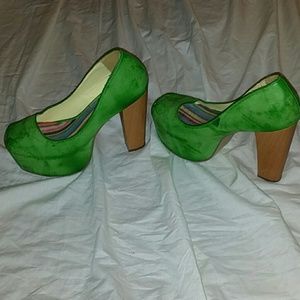 Green Wooden Heel Shoes