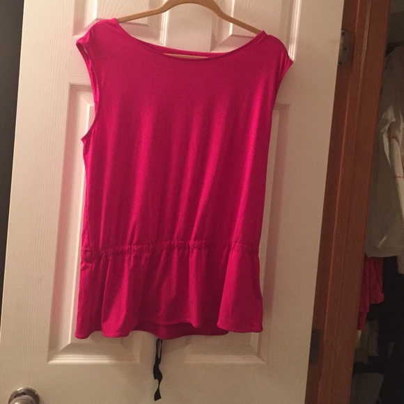 Pretty in PINK 🩷🩷 - Picture 1 of 3