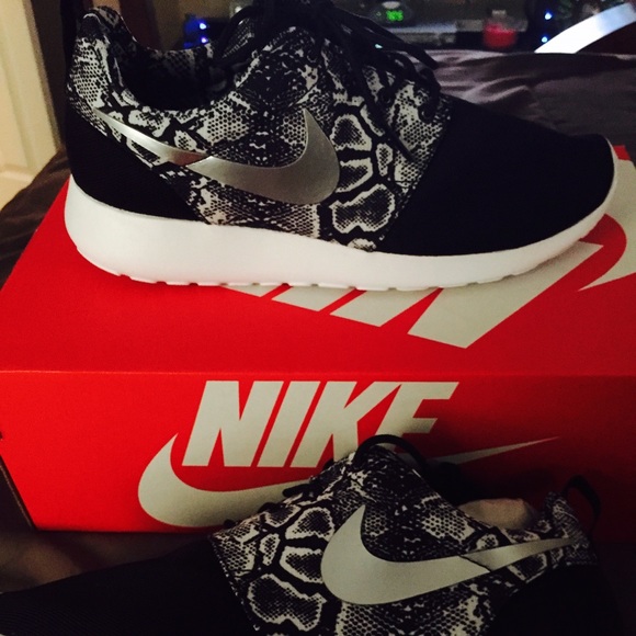 Nike Roshe One Print