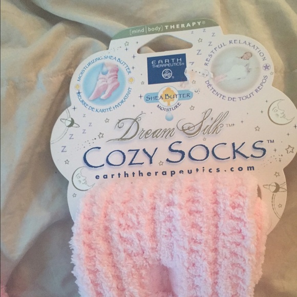 DAY OFF ESSENTIALS💆🏼OFFERS WELCOME - Picture 4 of 4