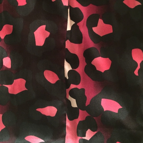 Cache Dress - Picture 3 of 4