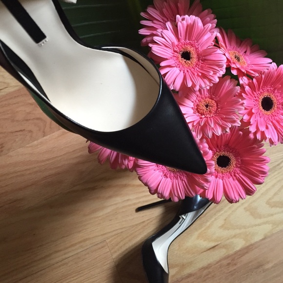 Zara Shoes - 🍃🎀 classically gorgeous