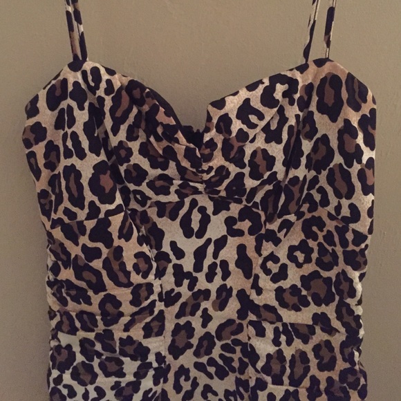 Cache Dress - Picture 2 of 4