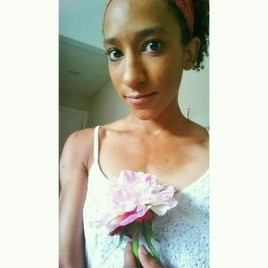 Meet your Posher, Becca