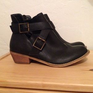 NWOT Black Ankle Boots