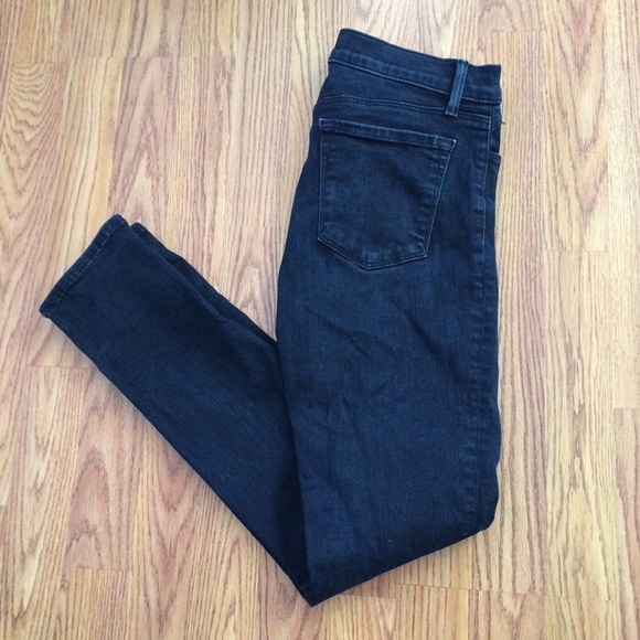 811 Photo Ready Mid-Rise Skinny Leg