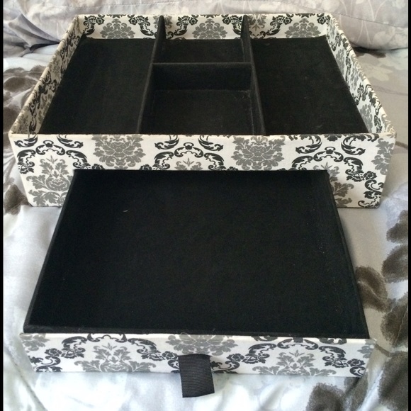 Jewelry Box - Picture 3 of 4