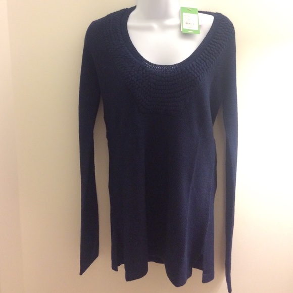 Lilly nwt Roberts tunic sweater