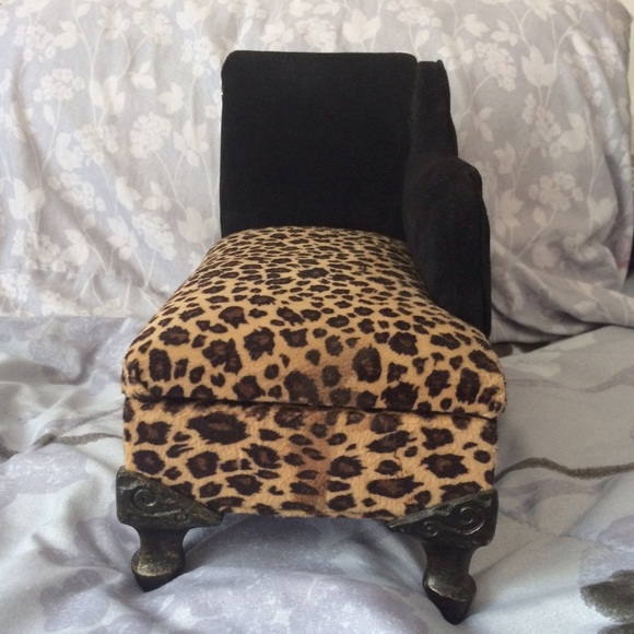 Jewelry Box - Picture 2 of 4
