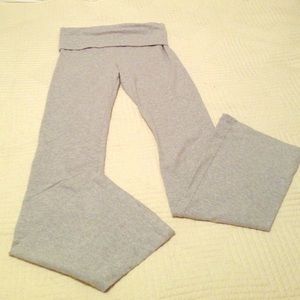 NWOT Victoria Secret yoga pants (boot cut)