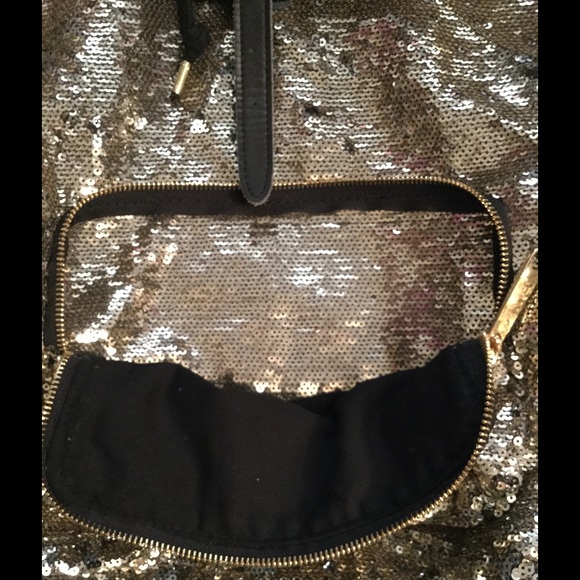 🚫SOLD🚫 HTF!! VS PINK gold sequin bling backpack - Picture 3 of 3
