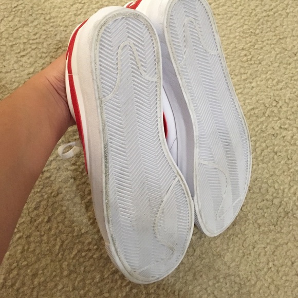 Nike shoes - Picture 4 of 4