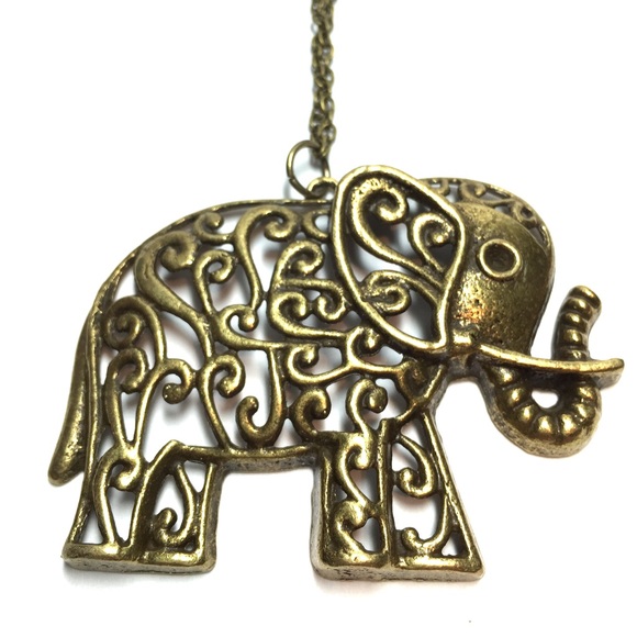 Jewelry - Elephant necklace
