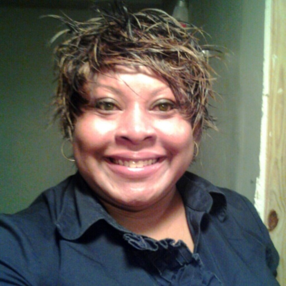 Meet your Posher, Kathleen - Picture 2 of 2