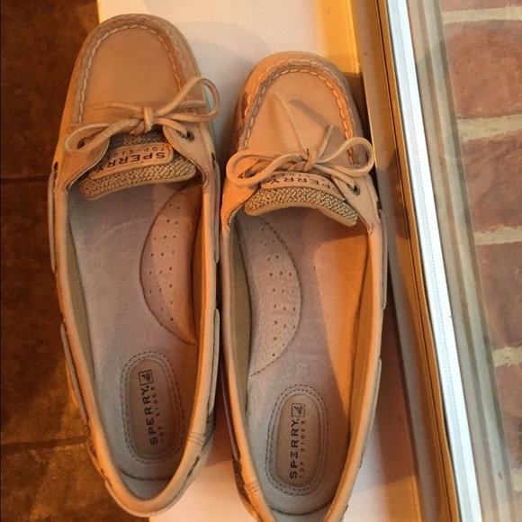Sperrys!