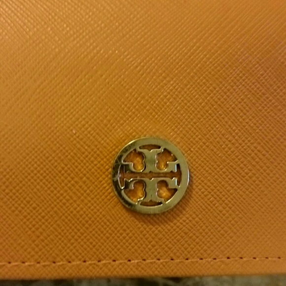 Tory Burch sunglass case - Picture 4 of 4