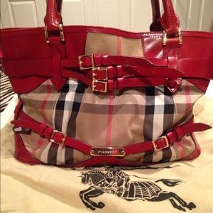 STUNNING AUTHENTIC Burberry Check bag w/ Belts