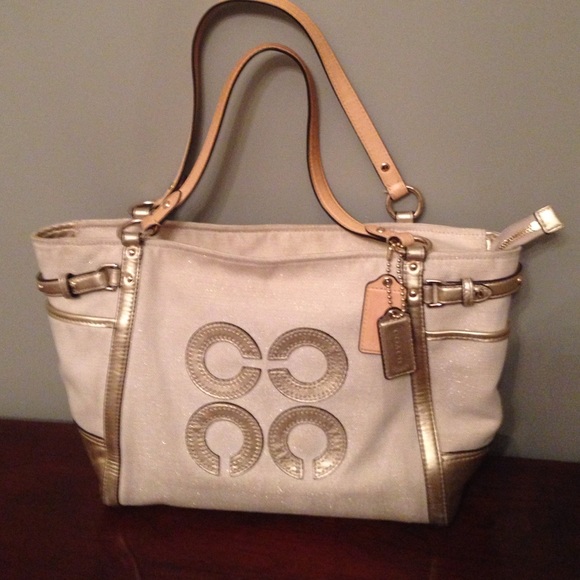 Coach bag 16x10 beige canvas gold leather