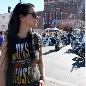 Meet your Posher, Leah