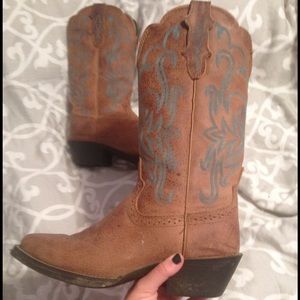 Justin boots only worn a few times