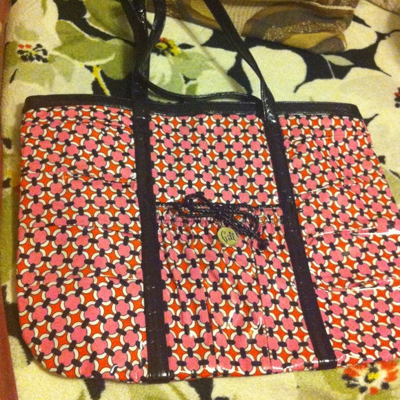 Vera Bradley frill large tote loves me