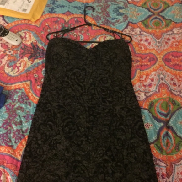 Black and grey pattern dress