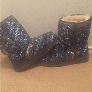 Sequin UGGS