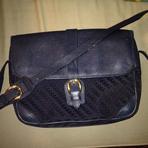 Gucci Handbags - Vintage Gucci Purse