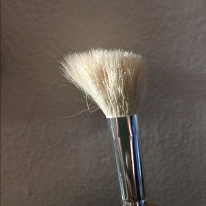 Mac blush brush