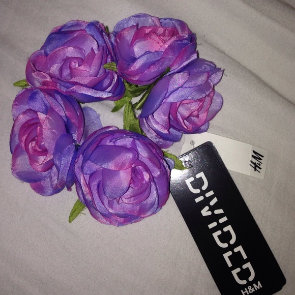 Flower bracelet