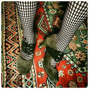 Olive suede "Mollie Johnson" pumps by Fluevog