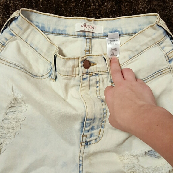 Jeans - Picture 2 of 3
